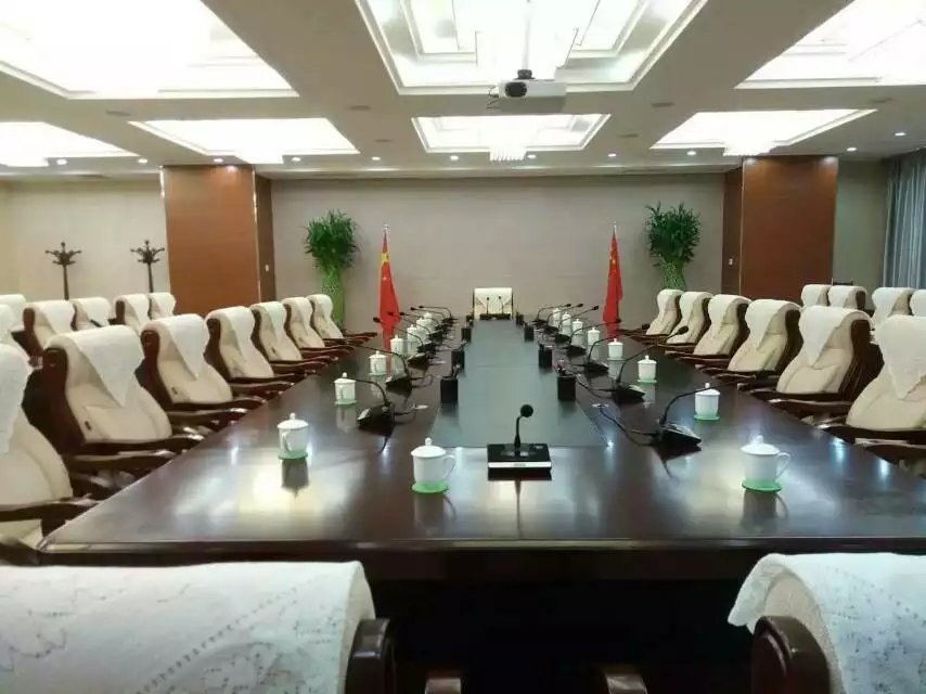 鄂尔多斯市政府会议室